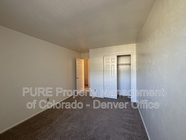 Building Photo - 3980 E Phillips Cir