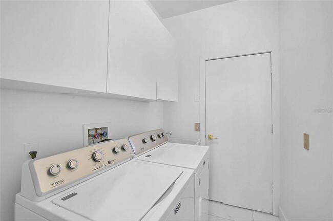 Building Photo - 4146 Westbourne Cir