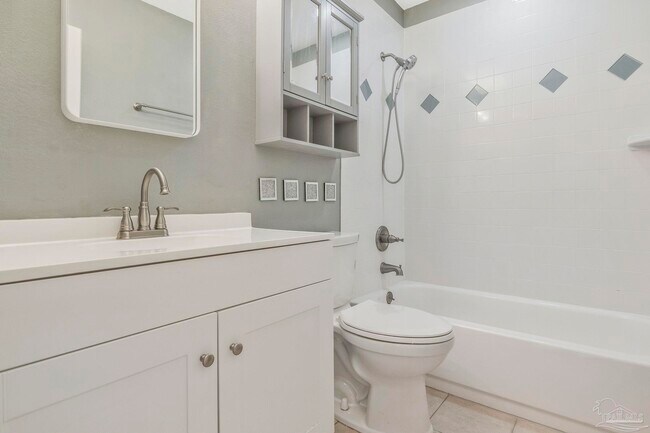 Building Photo - 2325 Merle Cir