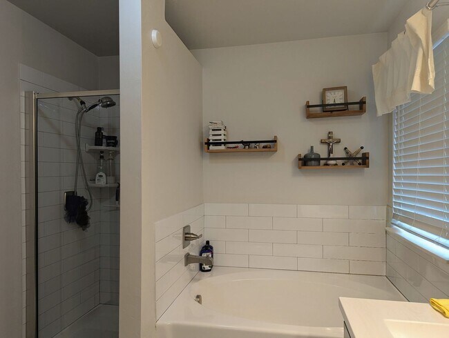 Building Photo - Modern Norman Home | Storm Shelter, Covered Patio, Community Pond & Park!