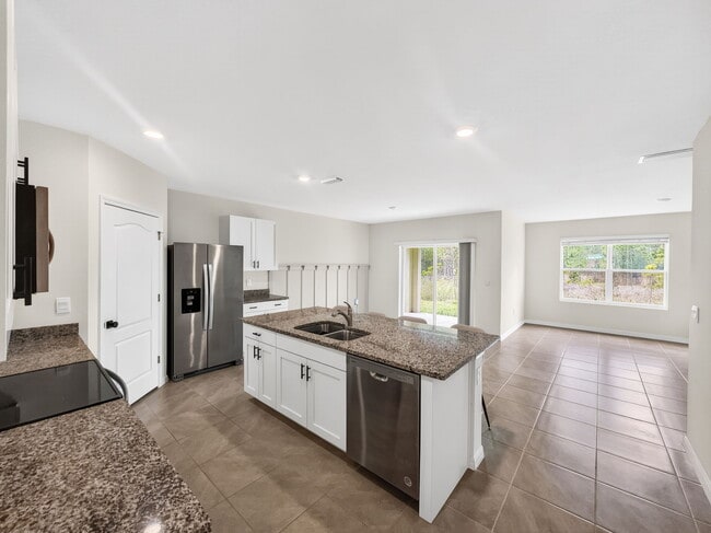 Building Photo - 13 Melogold Dr