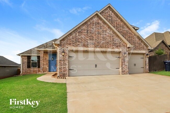 Building Photo - 8401 NW 160th Ct