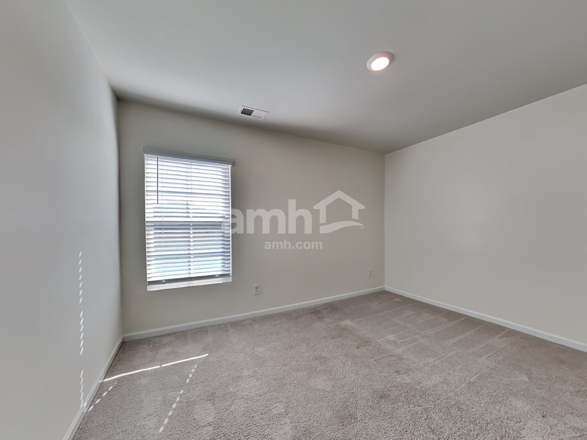 Building Photo - 486 Spanish Wells Rd