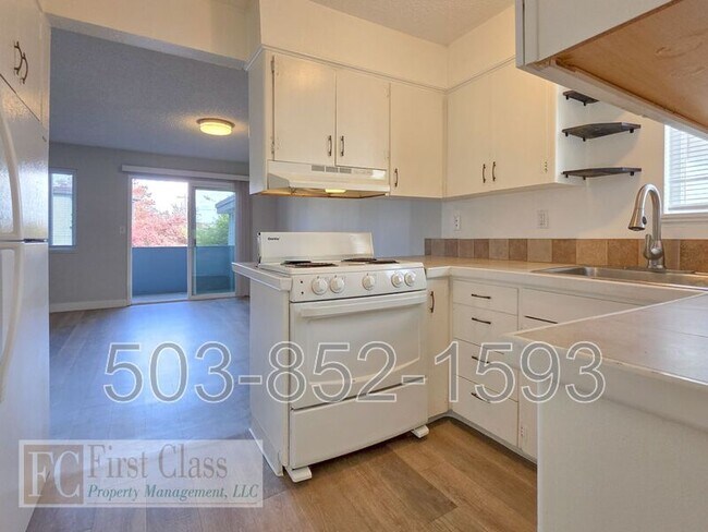 Building Photo - 12345 SW Hall Blvd