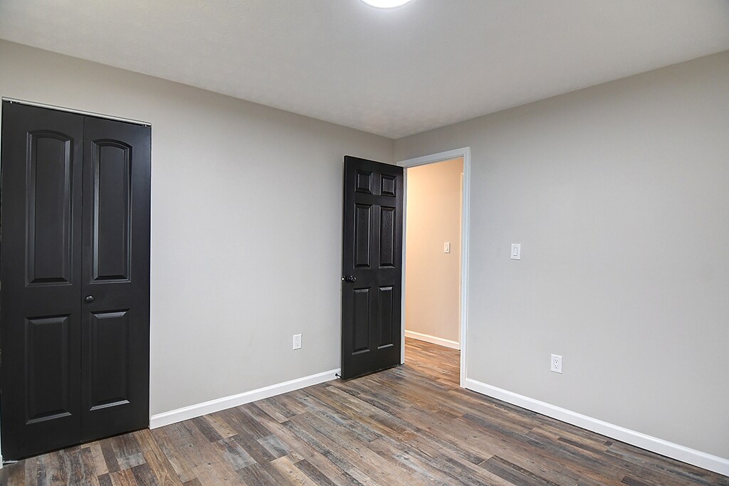 Building Photo - 1204 S Main St