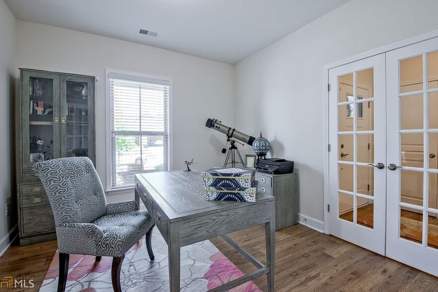 Building Photo - 212 Florence Rd