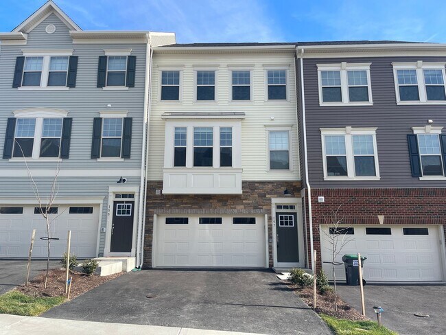 Primary Photo - STAFFORD **INTERNET INCLUDED!!**. BRAND NE...
