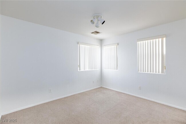 Building Photo - 7859 Windhamridge Dr