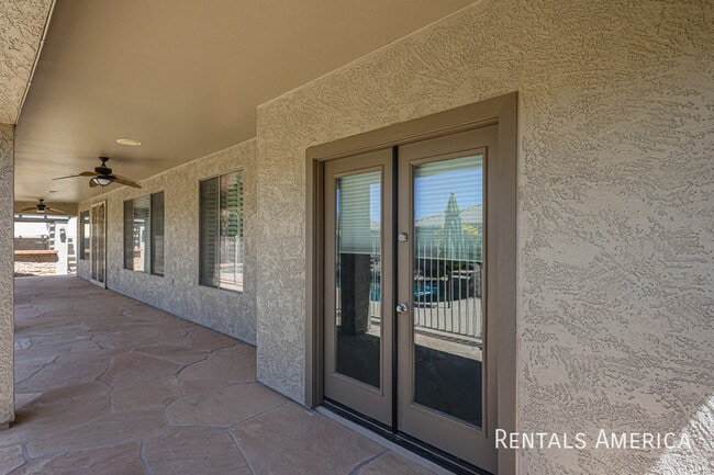 Building Photo - 3173 E Canyon Way