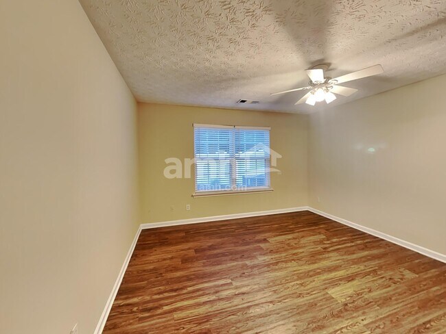 Building Photo - 293 Windcroft Ln NW