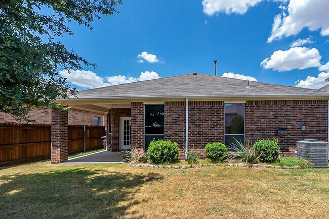 Building Photo - 2324 Spruce Springs Way