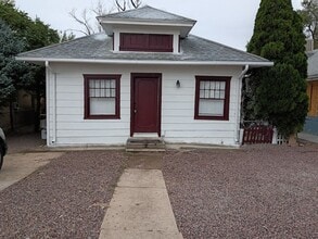 Building Photo - 1317 N La Crosse Ave