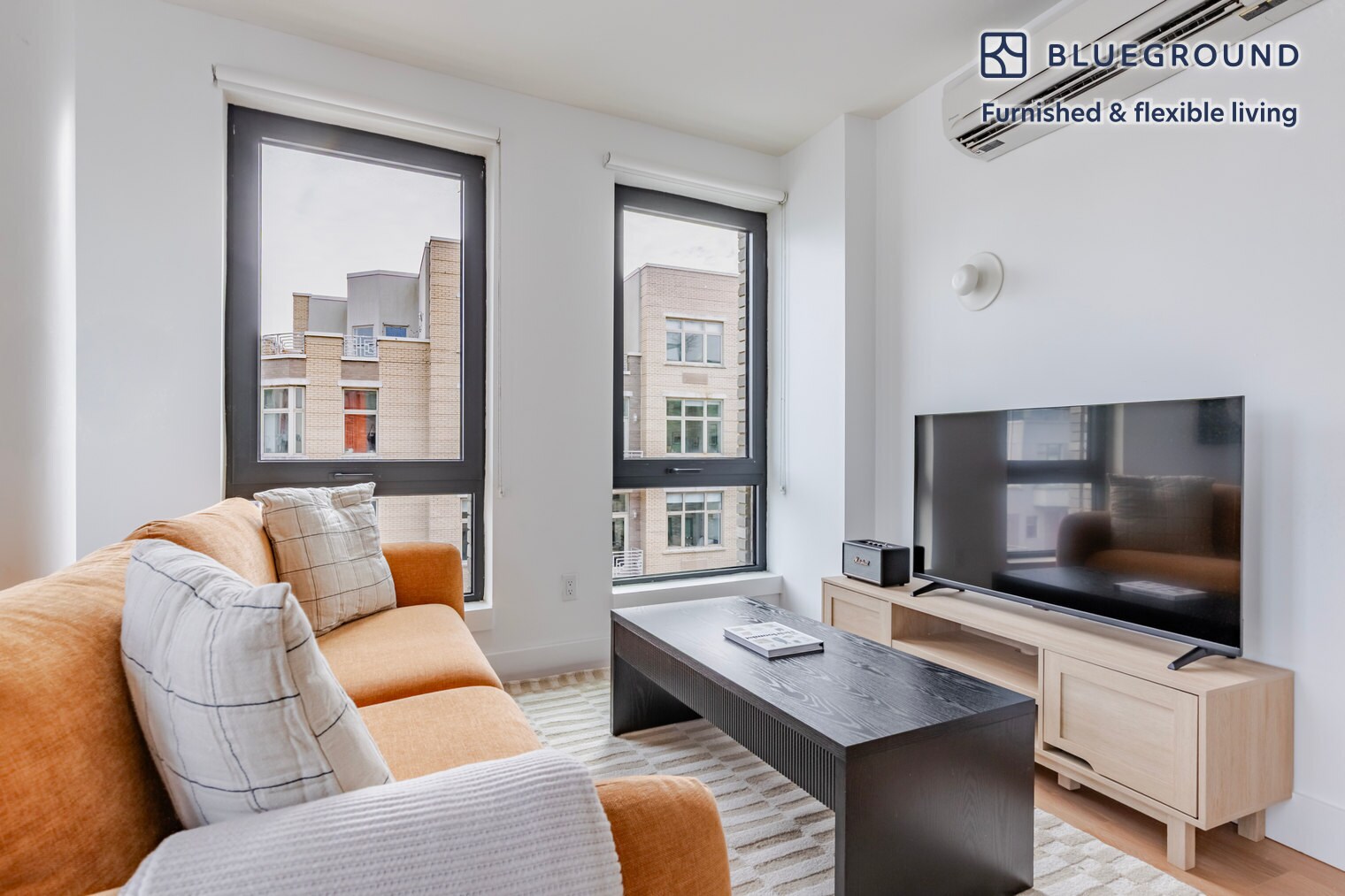 Building Photo - 130 Hope St