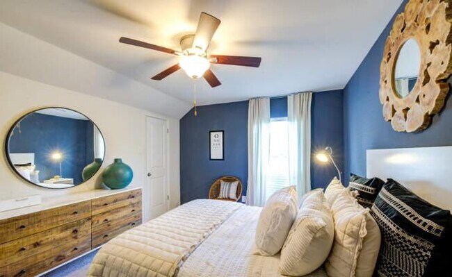 Building Photo - 2 bedroom in Dallas TX 75206