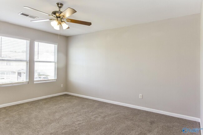 Building Photo - 138 Whitestone Dr NE