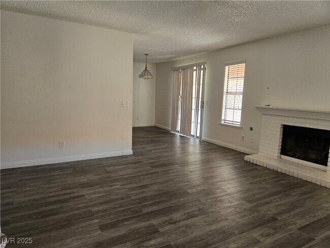 Primary Photo - 6627 W Tropicana Ave