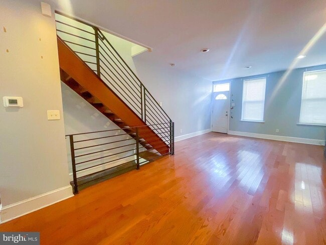 Building Photo - 2113 Mountain St