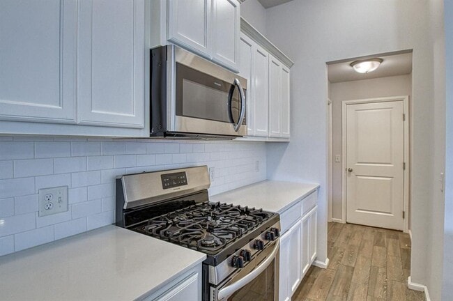 Building Photo - 3232 Mt Nebo Dr