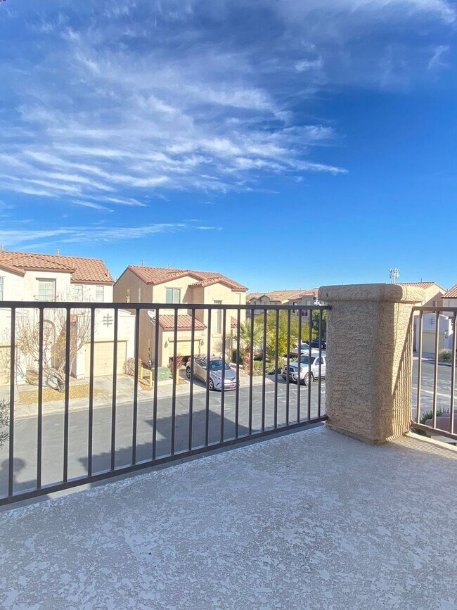 Building Photo - 5855 Lee Fairy Ct