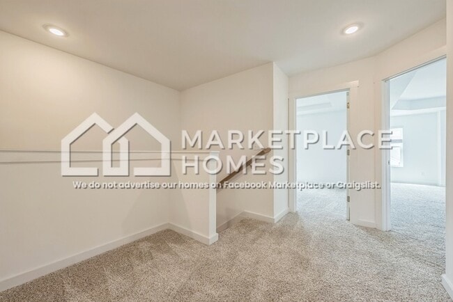 Building Photo - 3228 Spool Ln SW