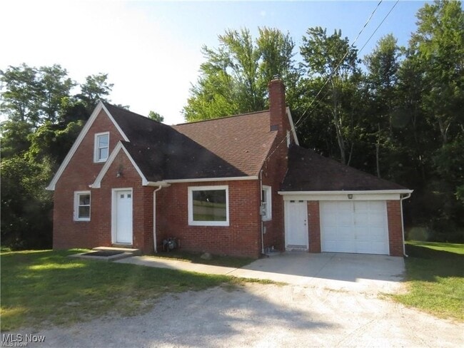 Building Photo - 6424 N Ridge Rd