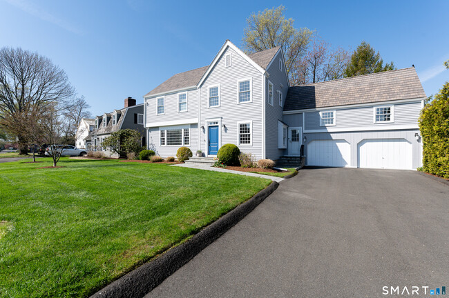 Building Photo - 187 Dolphin Cove Quay