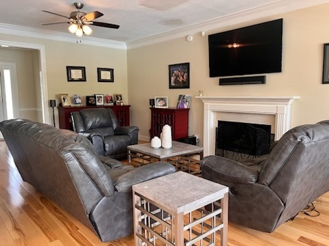 Building Photo - 145 Longleaf Dr