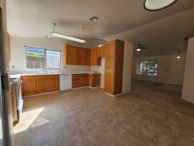 Building Photo - 1108 Citrus Ct