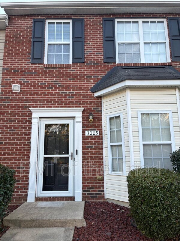 Building Photo - 3005 Windsor Creek Way