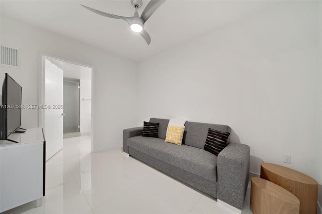 Building Photo - 300 Sunny Isles Blvd