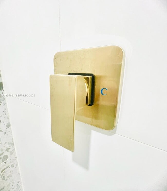 Building Photo - 13255 SW 9th Ct