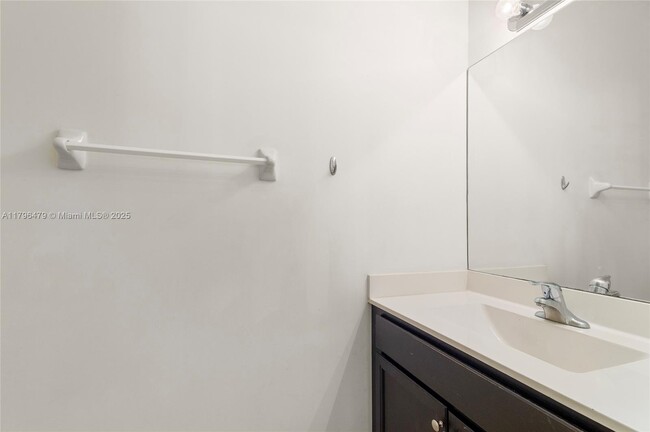 Building Photo - 9314 W 33rd Ln