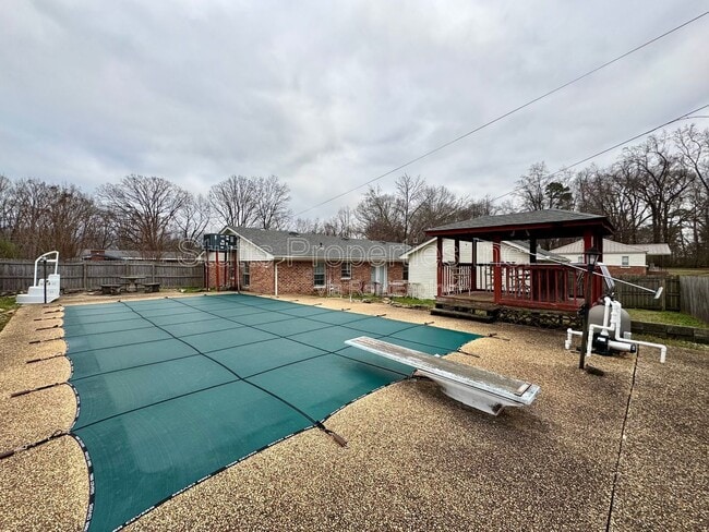 Building Photo - 408 Thorne St