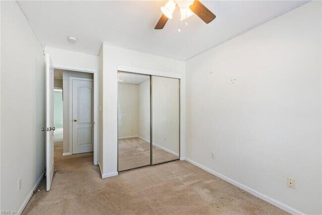 Building Photo - 2619 Hartley St