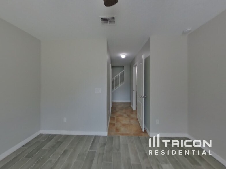 Building Photo - 15811 Surfbird Ct