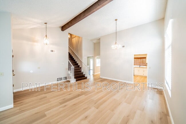 Building Photo - 1229 Hibiscus St