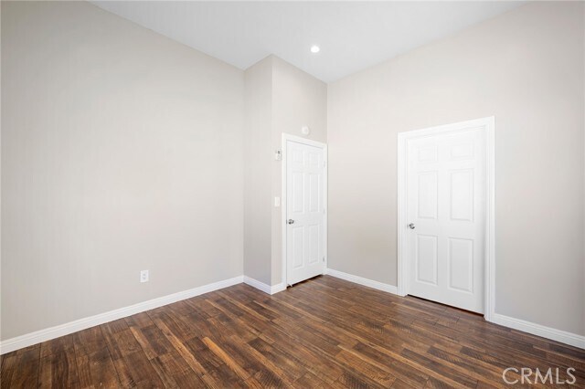 Building Photo - 10227 Helendale Ave
