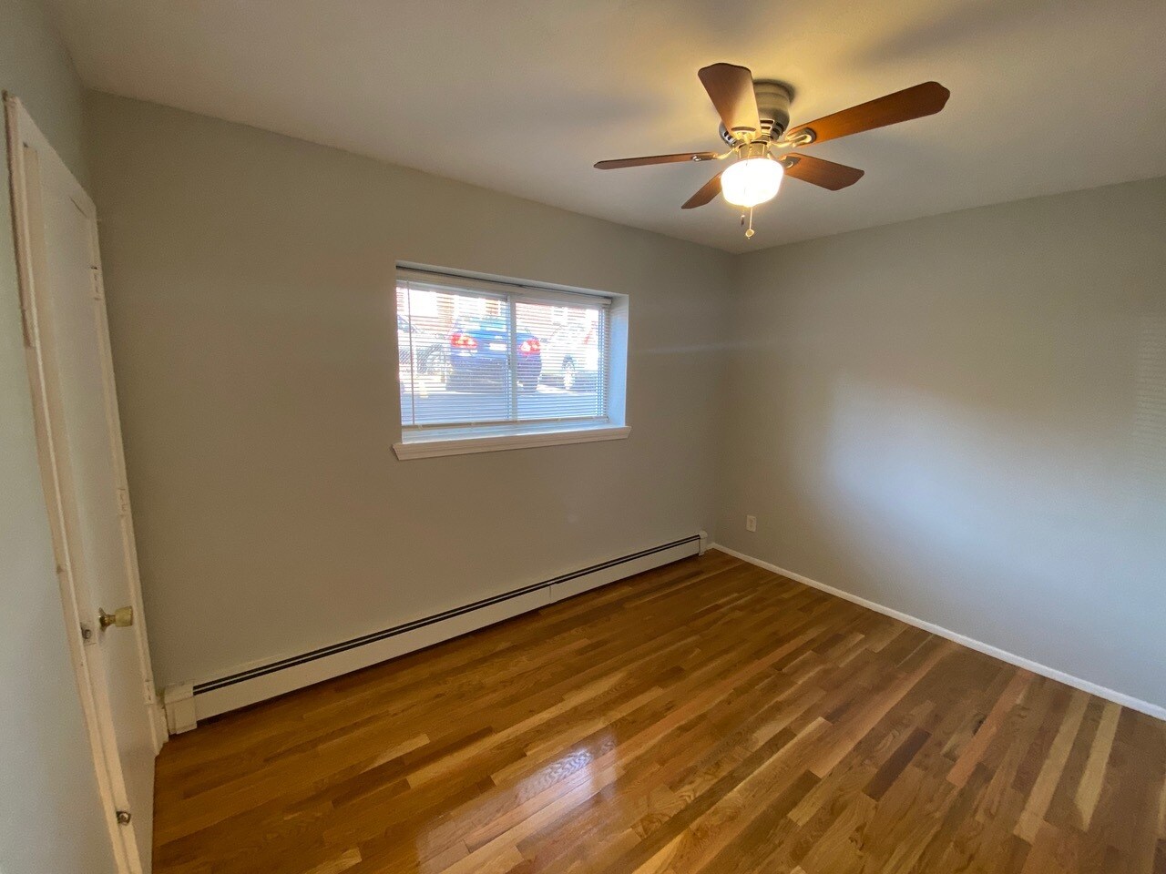 Building Photo - 20 Dix St