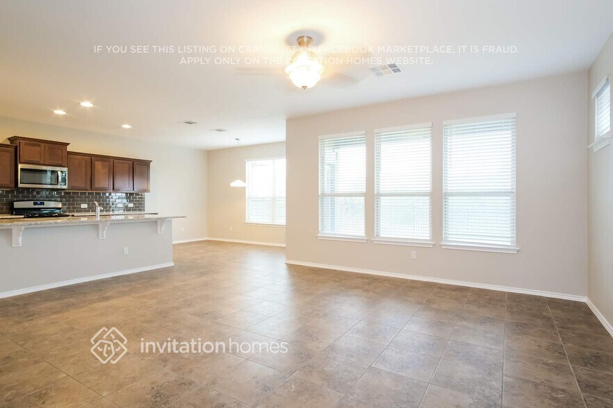 Building Photo - 3651 Sandy Brook Dr