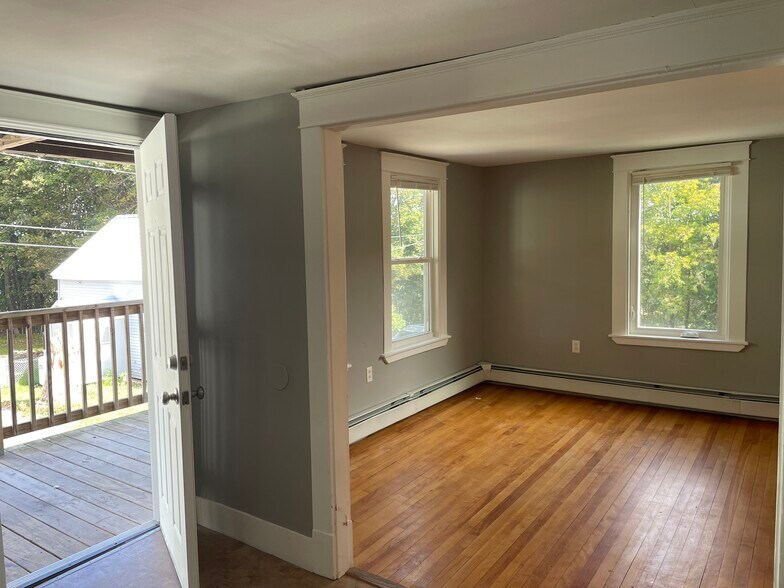 Building Photo - 6 York St