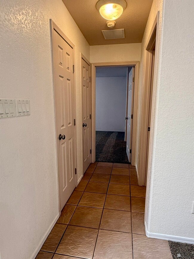 Building Photo - 10796 S Monterrey Way