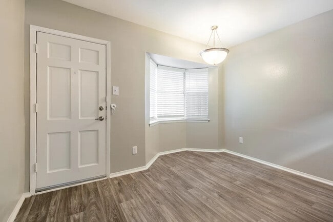 Building Photo - Life at Jackson Square