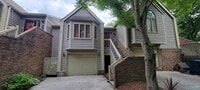 Building Photo - 207 Mountain Rdg Dr NE