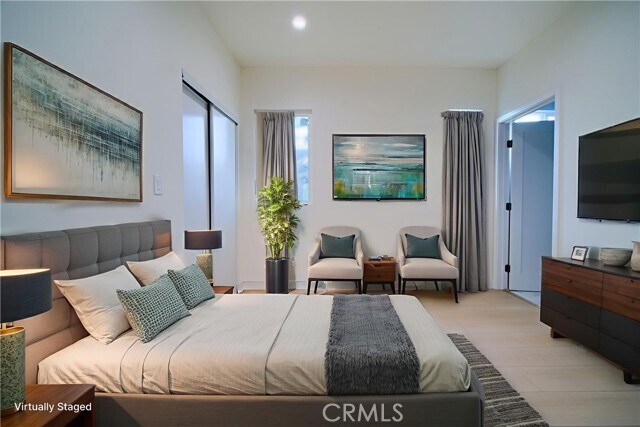 Building Photo - 259 S Ave 54