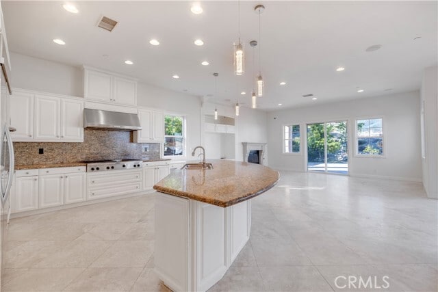 Building Photo - 4925 Lone Acres Ct