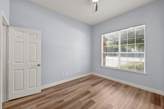 Building Photo - 3321 Winding River Trail