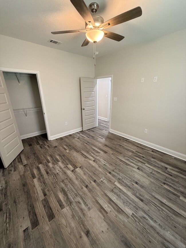Building Photo - 3948 Lu Ln