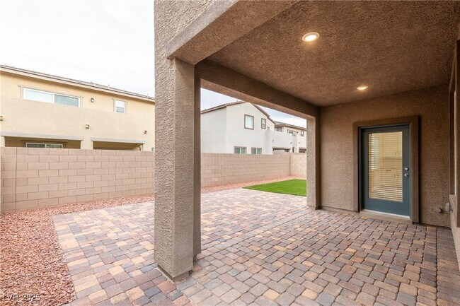 Building Photo - 494 Francesca Crst St