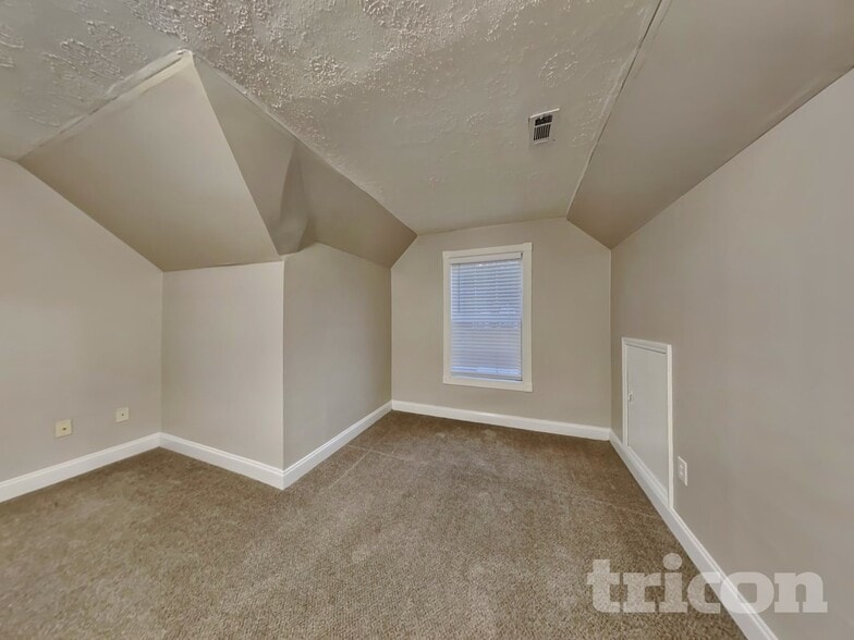 Building Photo - 223 Towler Shoals Dr