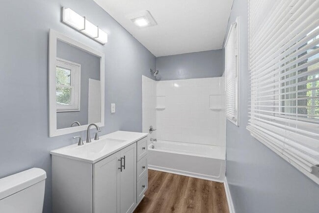 Building Photo - 1413 Springview Dr